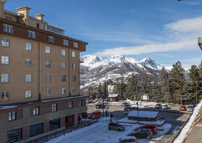 Hotel clotes