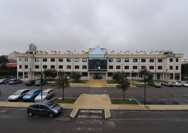 Hotel Parisi Image