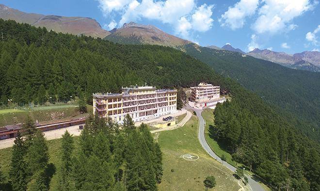 Pracatinat Hotel & Restaurant Image