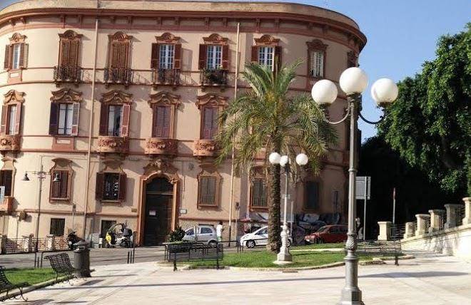 B&b al bastione di cagliari piazza marghinotti 1