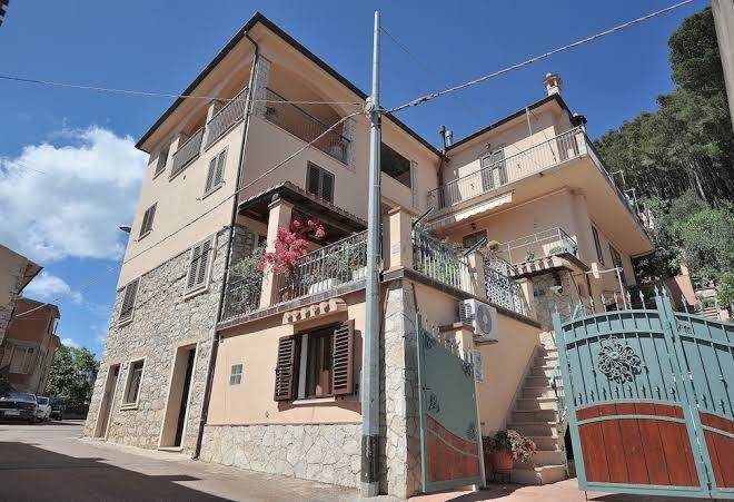B&b issicoro