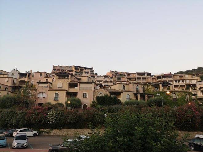 B&b simius bay