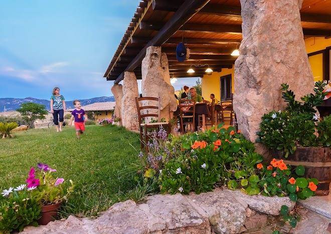 Agriturismo lu nodu di scano mario vittorio & c sas