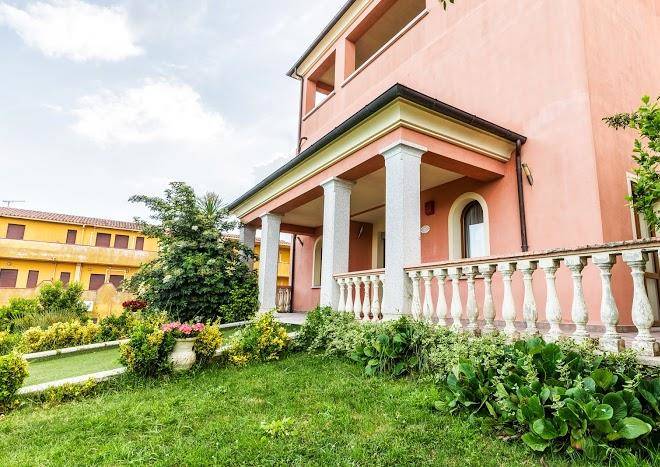 Albergo Ristorante La Madonnina Image