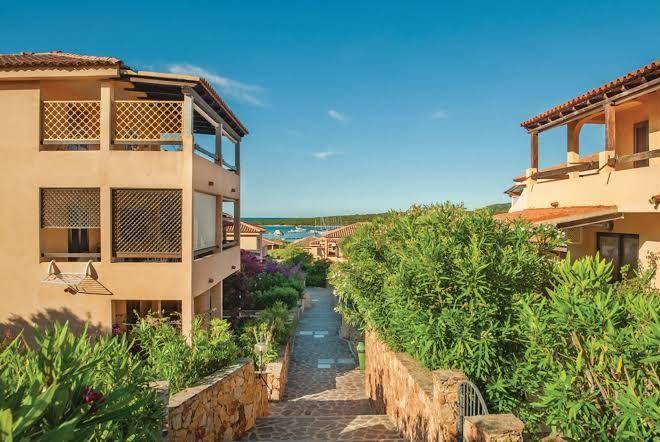 Baia de bahas exclusive