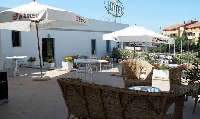 Hotel ambrosio la corte