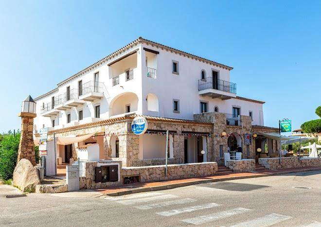Hotel il faro di molara