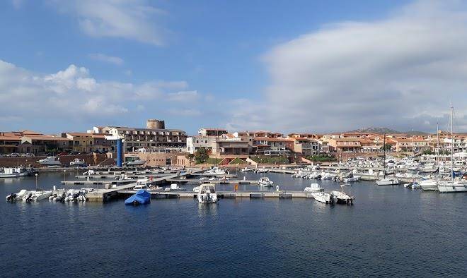 Isola Rossa Beach Image