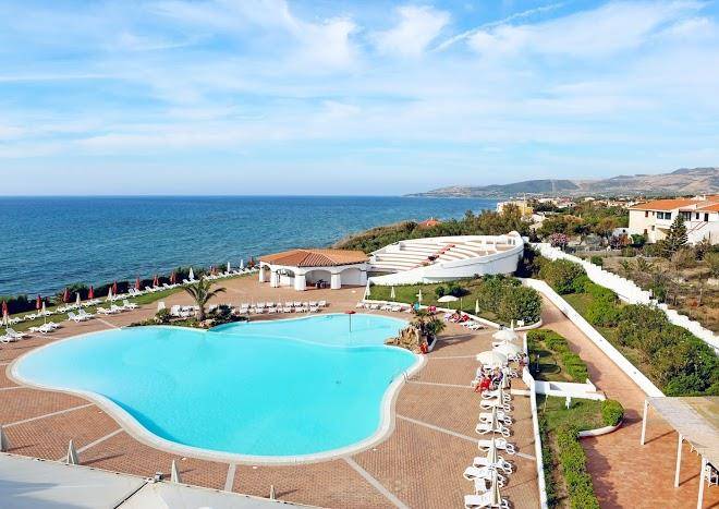 La plage hotel & resort