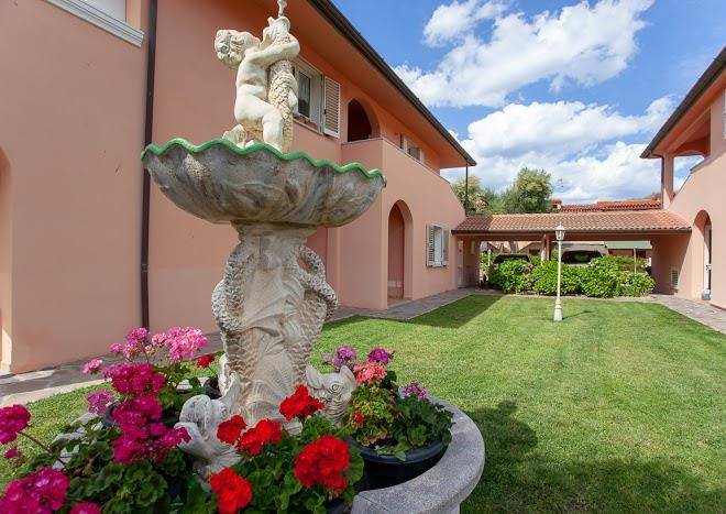 Le colonnine residence san teodoro
