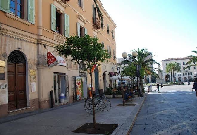 Via roma 9