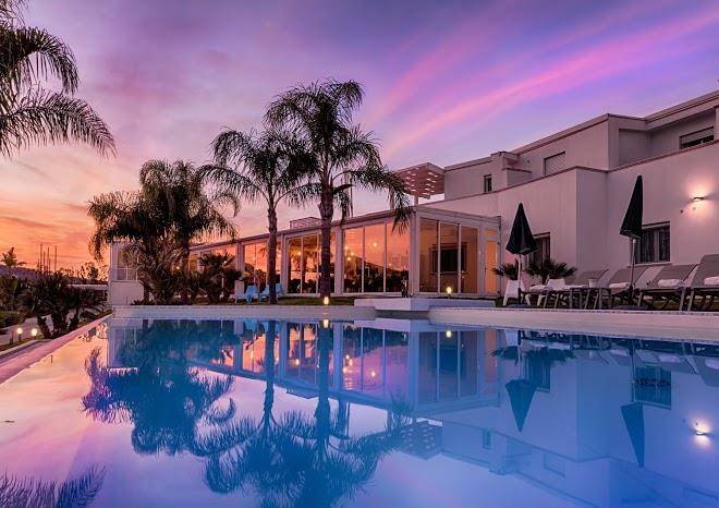 Doric bed boutique hotel resort