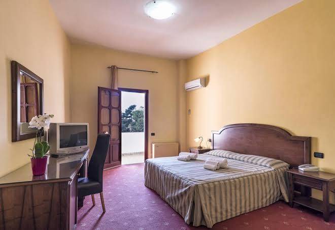 Hotel akrabello