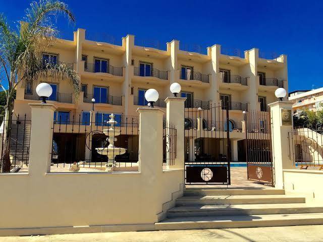 Hotel riviera palace