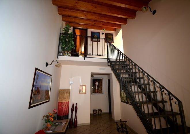 Affittacamere la piazzetta b&b a caltagirone