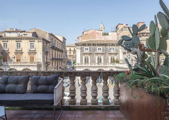Asmundo di gisira art market living boutique
