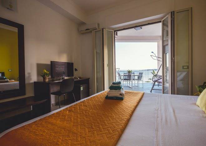 B&b oasis acitrezza