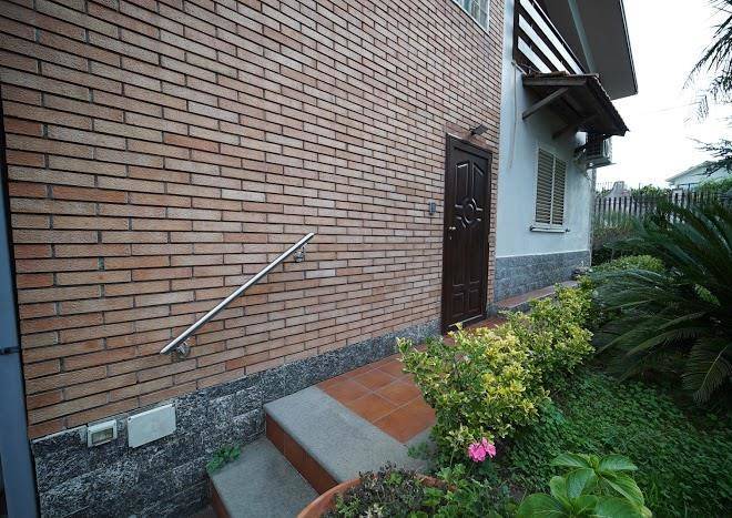 Etna rooftop apartment