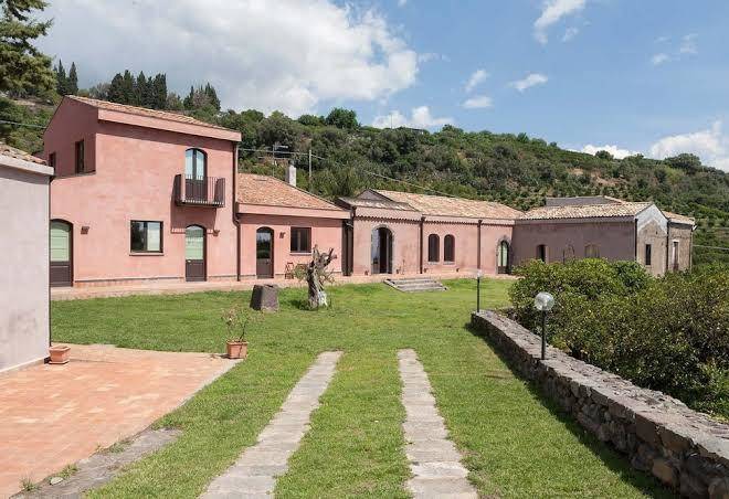 Il giardino degli ovali