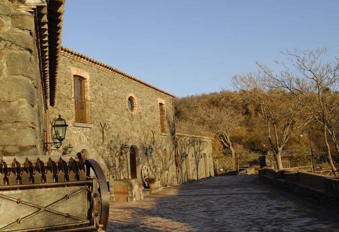 Le cisterne dell'etna turismo rurale