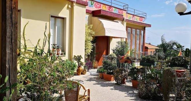 Pupi catania etna b&b