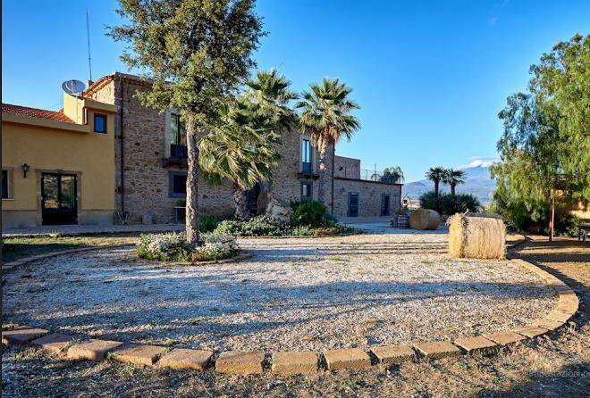 Agriturismo conte ruggero regalbuto