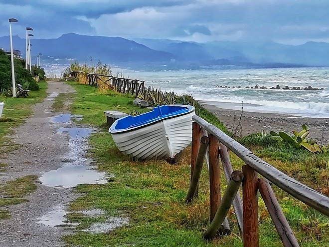 In riva al mare