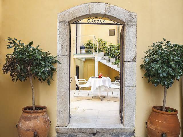 Porta del tocco design suites