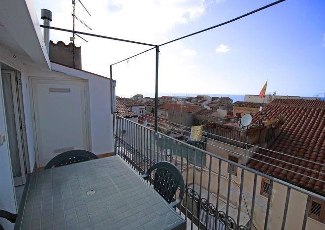 Balcone sul duomo di cefalu