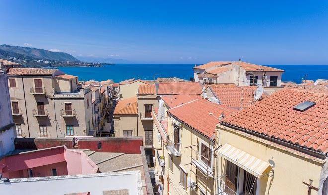 Cefalu in blu