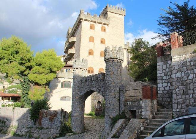 Hotel ristorante castello di giuliano