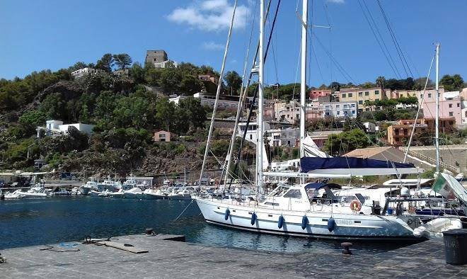 Profondo blu ustica srl