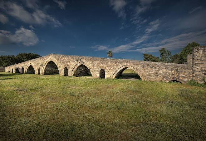 Suite del ponte normanno