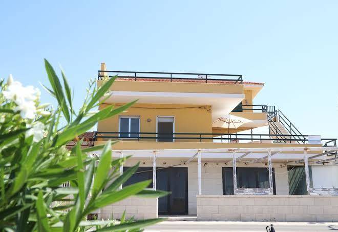 Izzhome Bella Vista Image