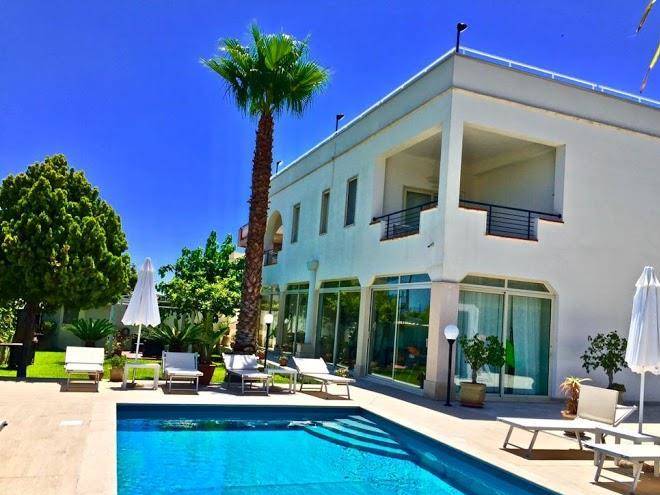 B&b Marricriu Con Piscina Image