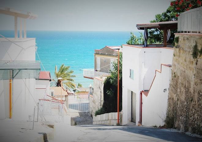 Cento passi dal mare