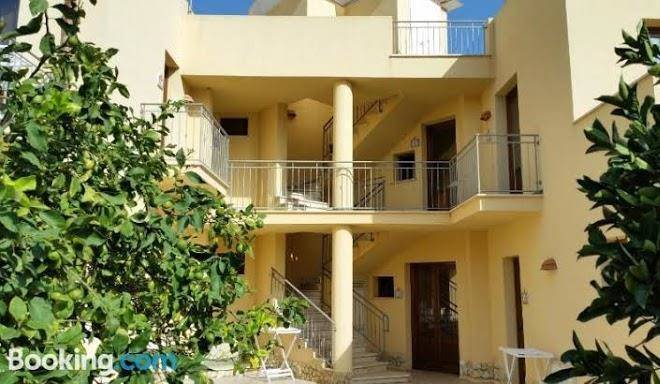 Hotel al paradise