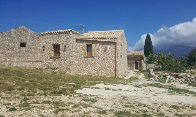Vecchio baglio cofano