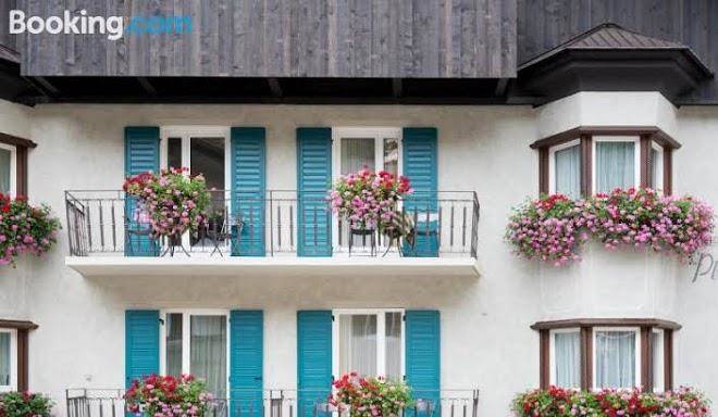 Albergo planaces
