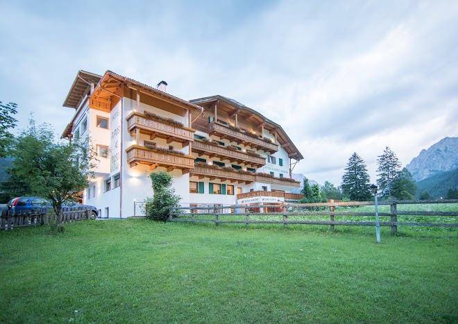 Albergo Riposo Al Bosco Image