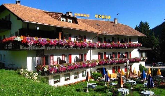 Albergo Ristorante Pausa Image