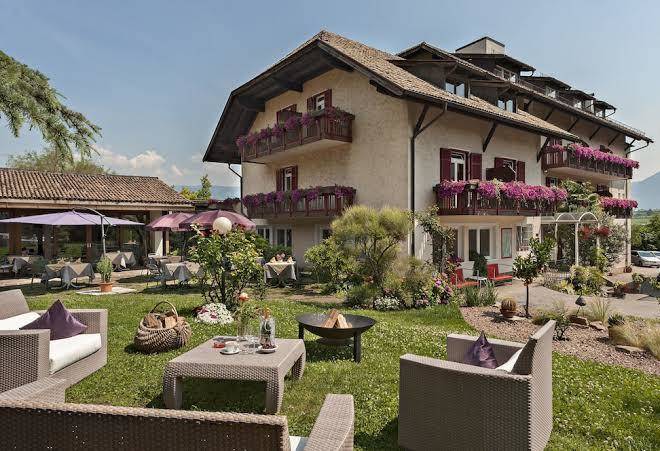 Angerburg blumenhotel