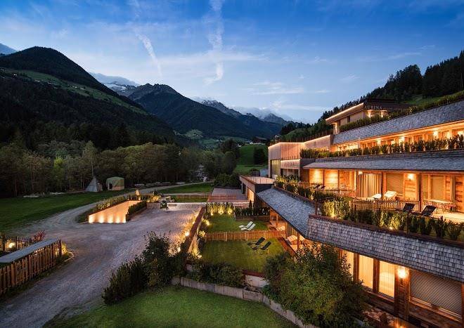 Aurina private luxury lodges
