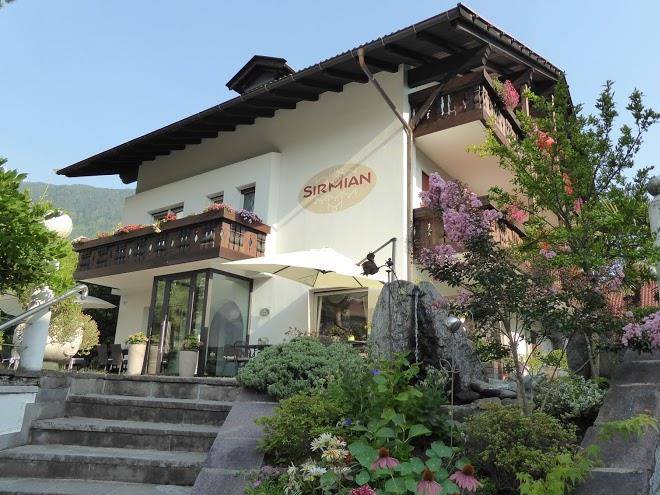 Garni hotel & ferienwohnungen sirmian