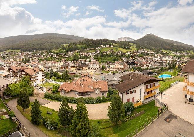 Garni Rives Dolomites Image