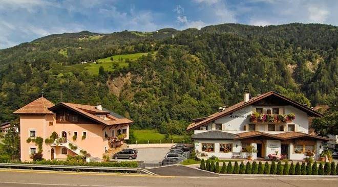 Hotel pizzeria alpenhof