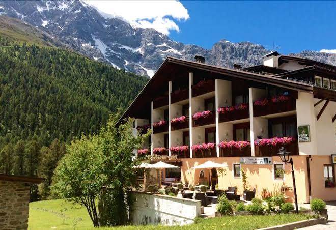 Hotel alpina di reinstadler lukas & c snc
