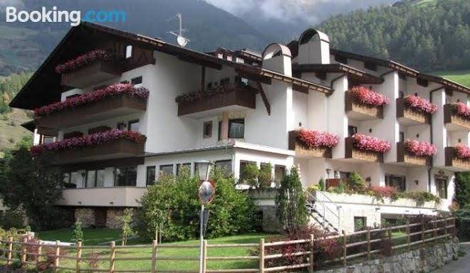 Hotel am fels