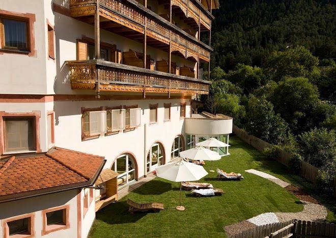 Hotel corona