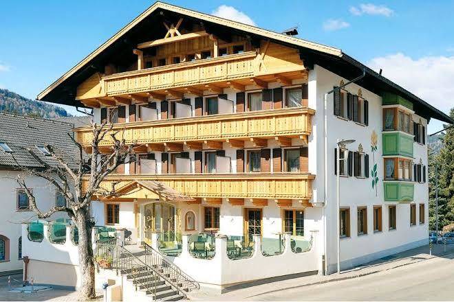 Hotel goldene rose